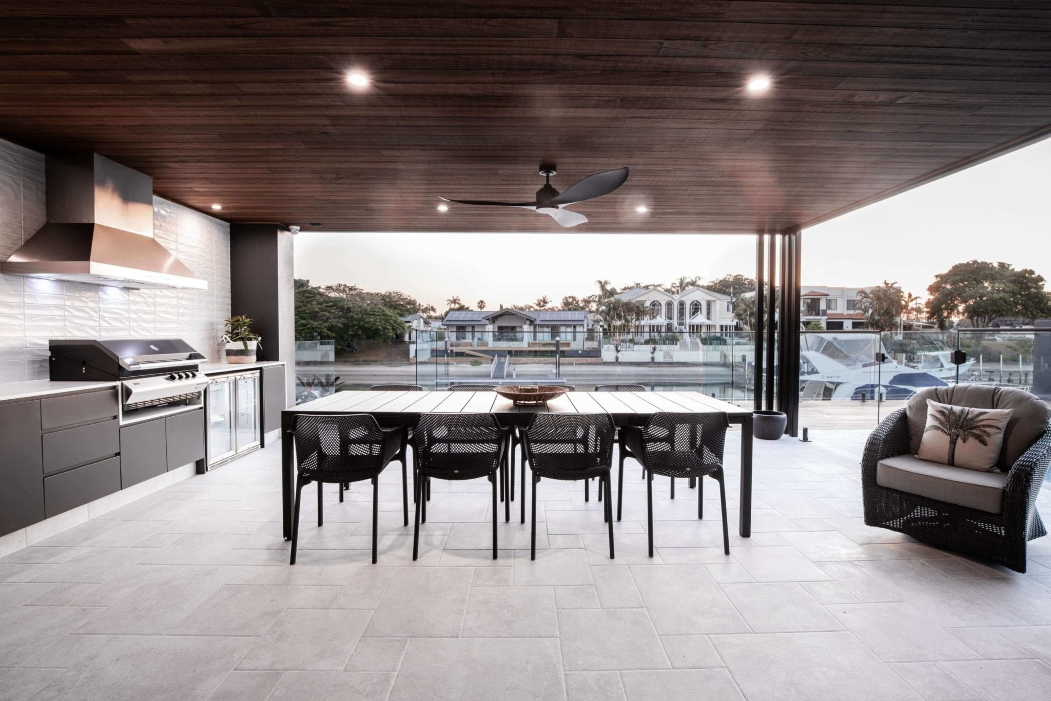 How To Design Seamless Indoor Outdoor Living Areas | CMR Constructions