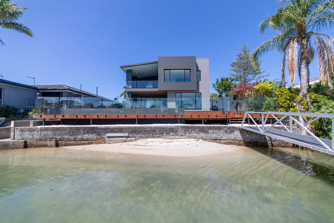 luxury gold coast waterfront canal home builders